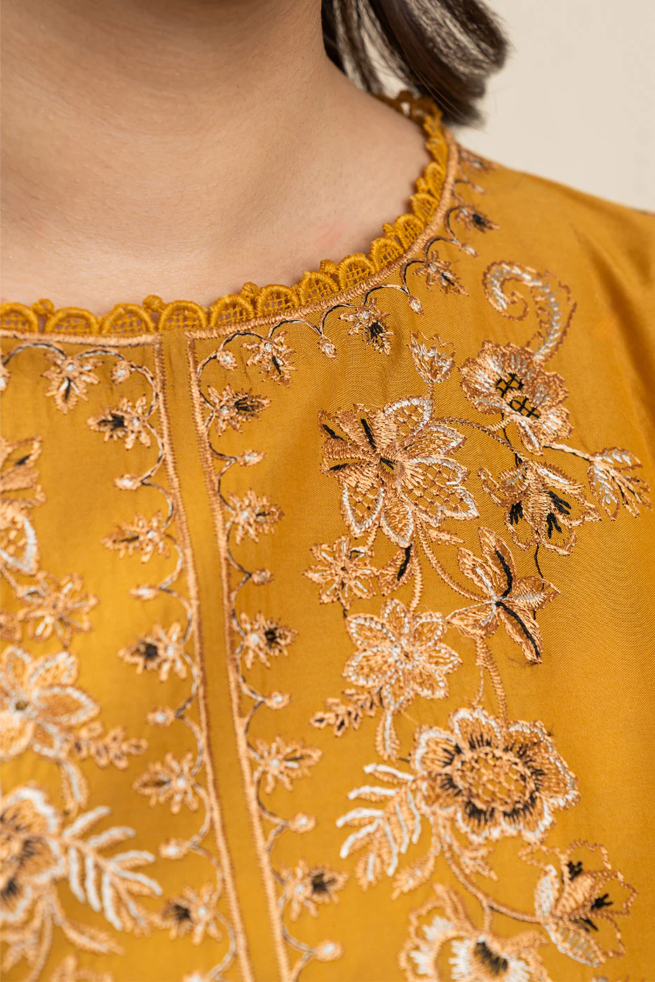 3 PIECE EMBROIDERED LAWN SUIT-BISQUE BLOOM (UNSTITCHED) - Image 5