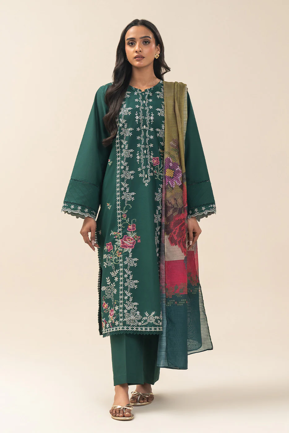 3 PIECE EMBROIDERED LAWN SUIT-GREEN AMBER (UNSTITCHED) - Image 2