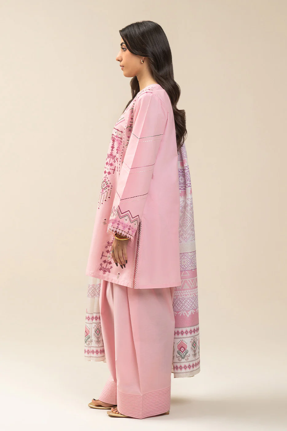 3 PIECE EMBROIDERED LAWN SUIT-ROSEATE (UNSTITCHED) - Image 3