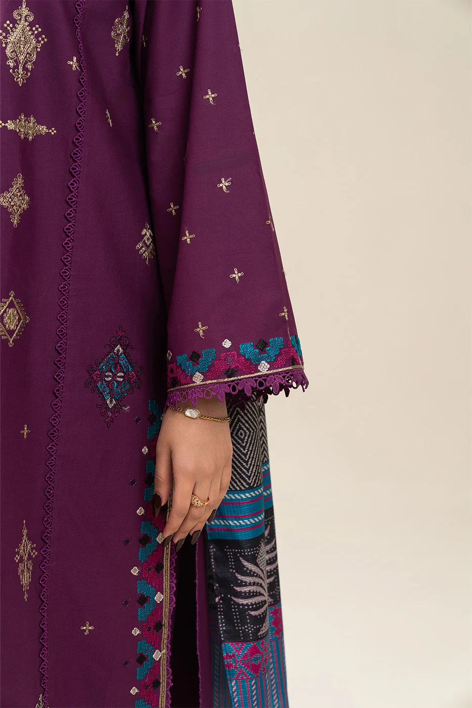 3 PIECE EMBROIDERED LAWN SUIT-TRIBAL WEFT (UNSTITCHED) - Image 6