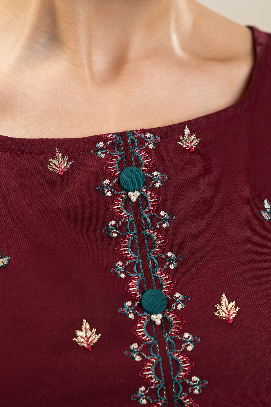 3 PIECE EMBROIDERED LAWN SUIT-MERLOT MISO (UNSTITCHED) - Image 8