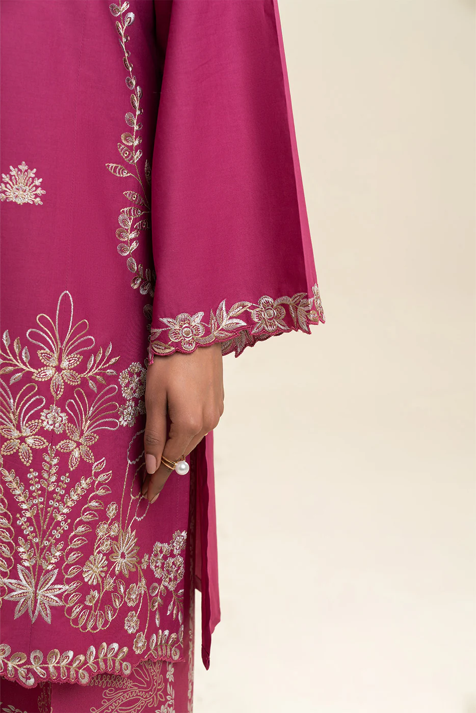 2 PIECE EMBROIDERED LAWN SUIT-RIPE CHERRIES (UNSTITCHED) - Image 8