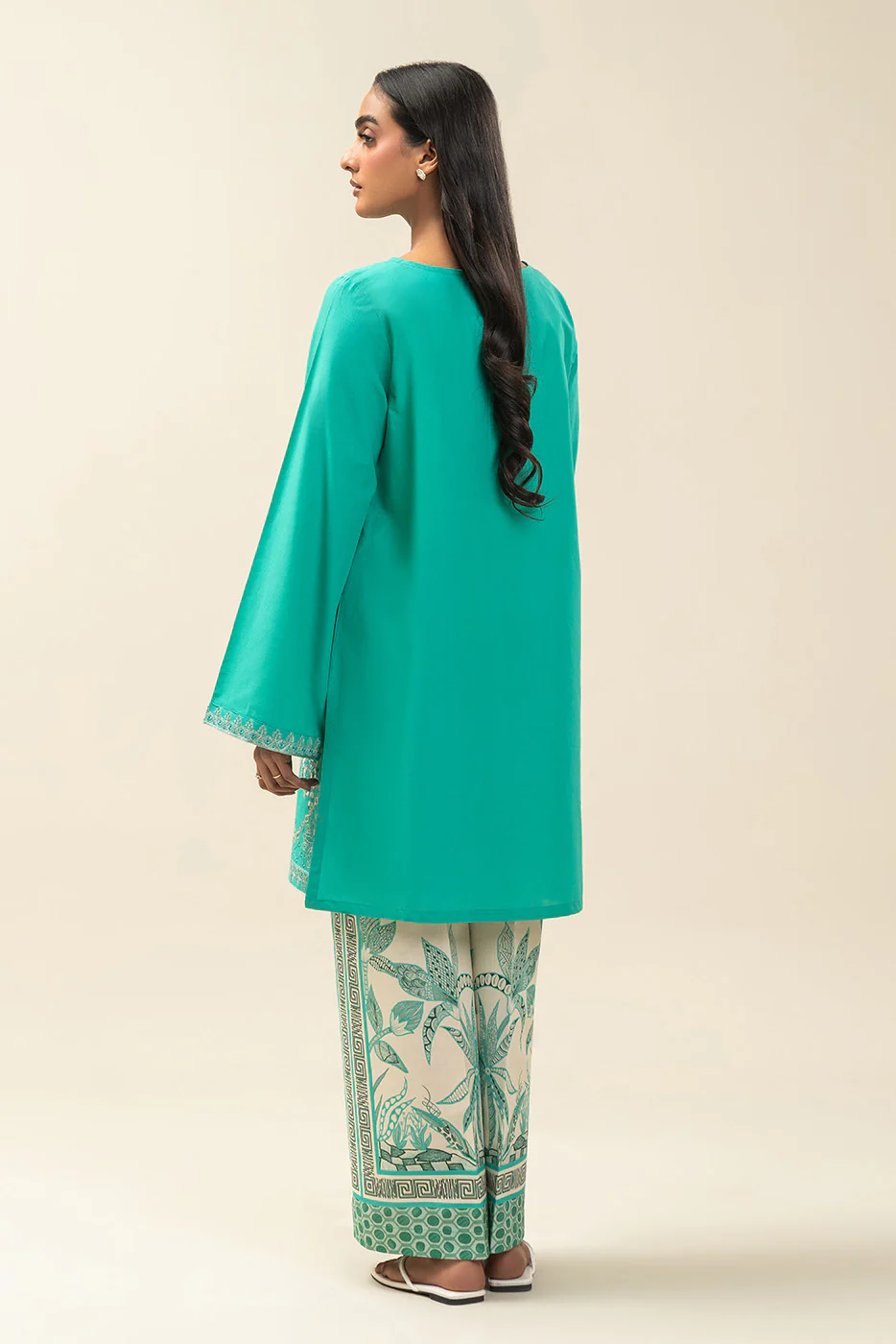 2 PIECE EMBROIDERED LAWN SUIT-MINT EDEN (UNSTITCHED) - Image 4