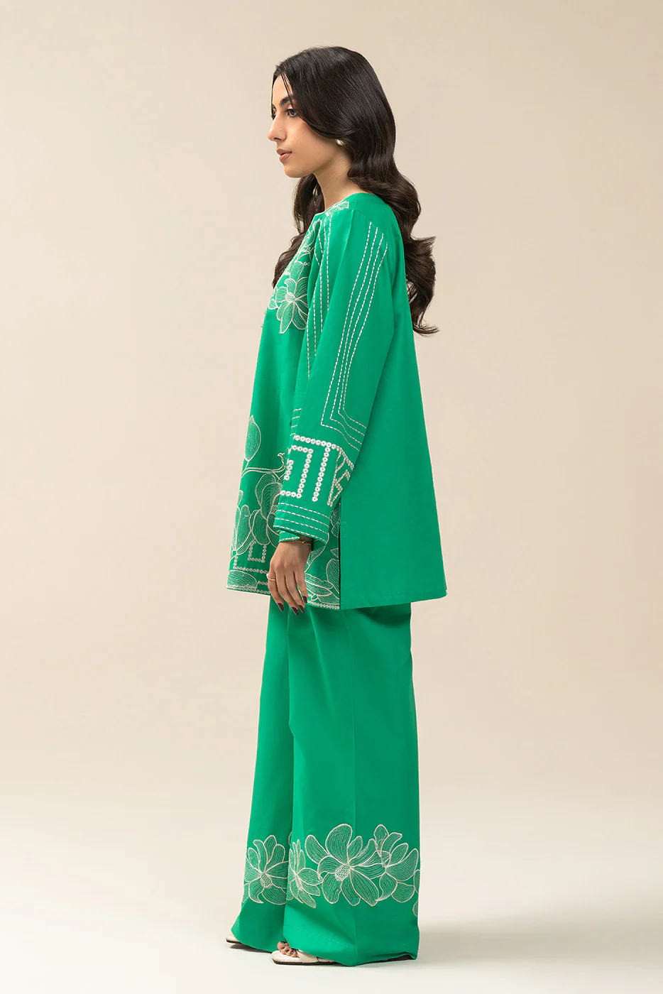 2 PIECE EMBROIDERED LAWN SUIT-FLORAL MESH (UNSTITCHED) - Image 3