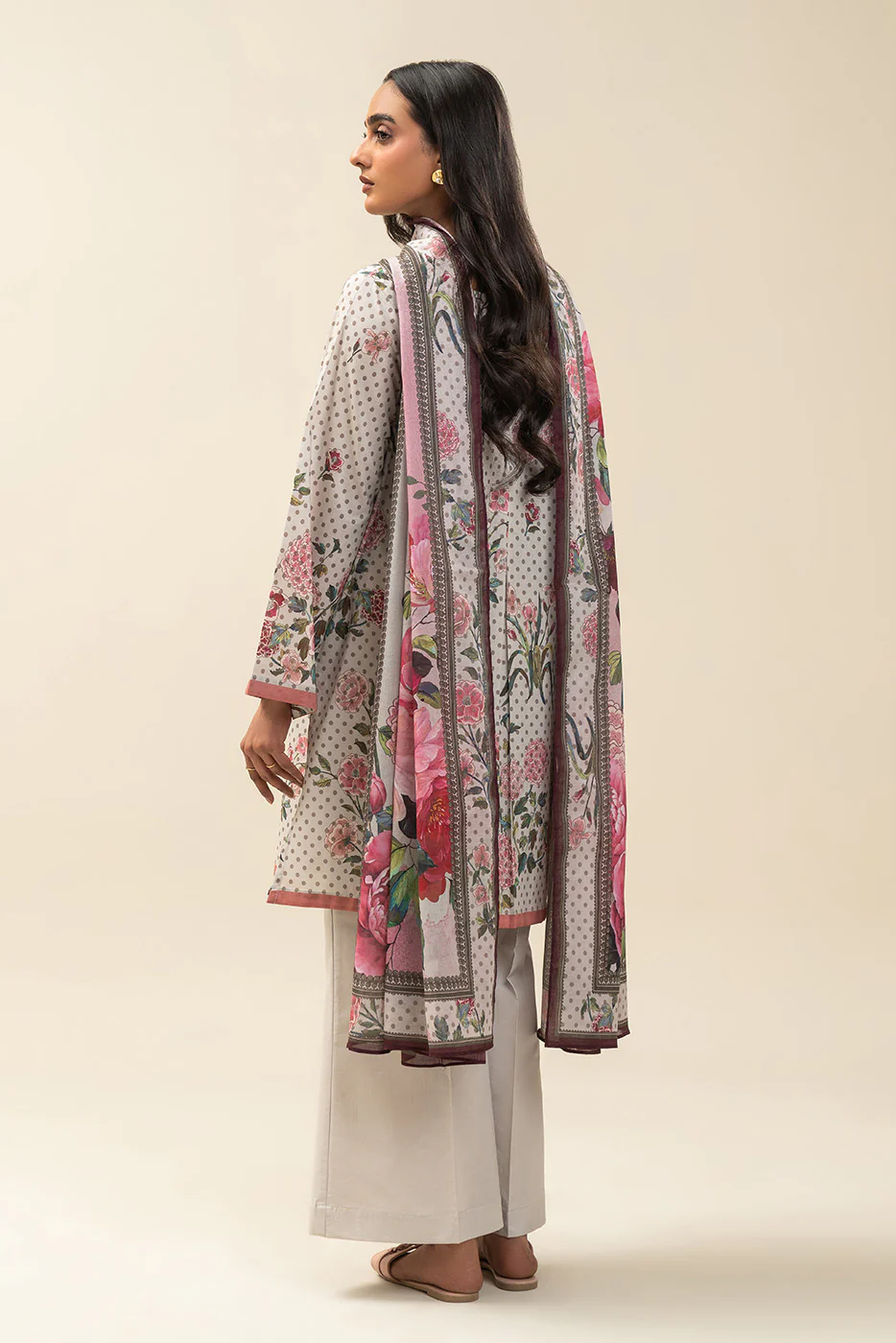 3 PIECE PRINTED LAWN SUIT-ENCHANTED BLOOM (UNSTITCHED) - Image 3