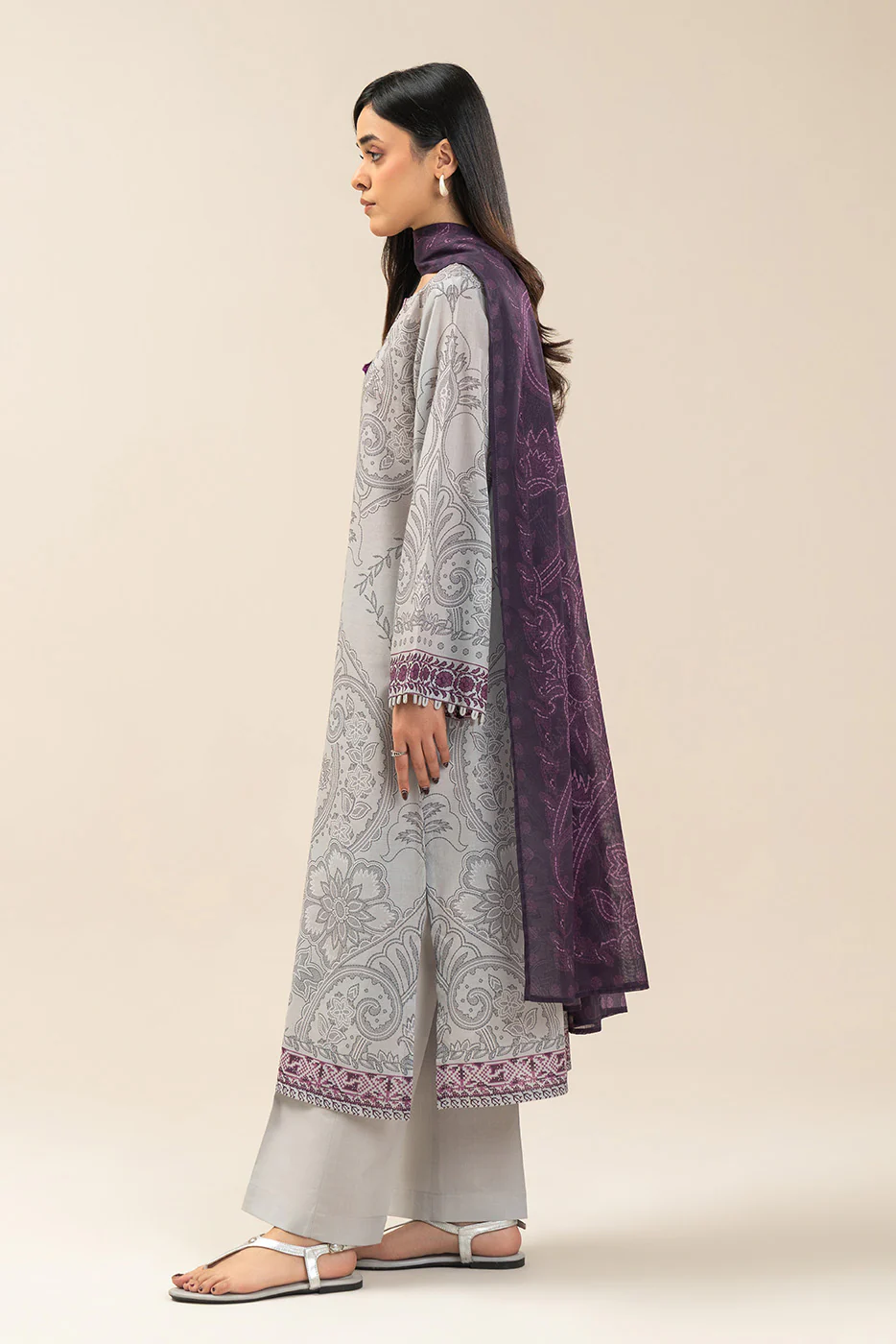 3 PIECE PRINTED LAWN SUIT-ARCANE MAUVE (UNSTITCHED) - Image 4
