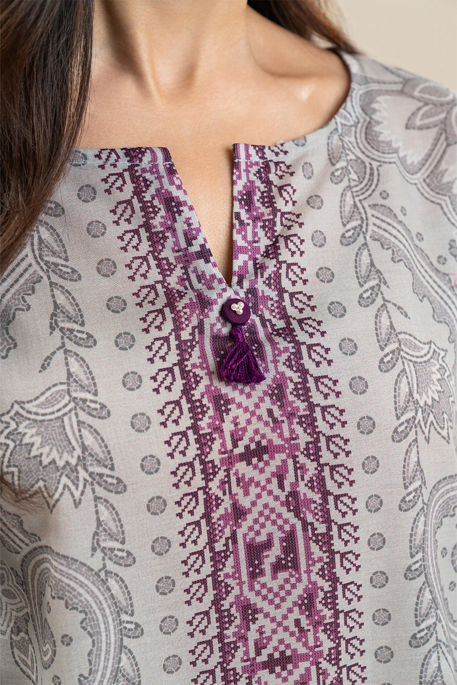 3 PIECE PRINTED LAWN SUIT-ARCANE MAUVE (UNSTITCHED) - Image 5