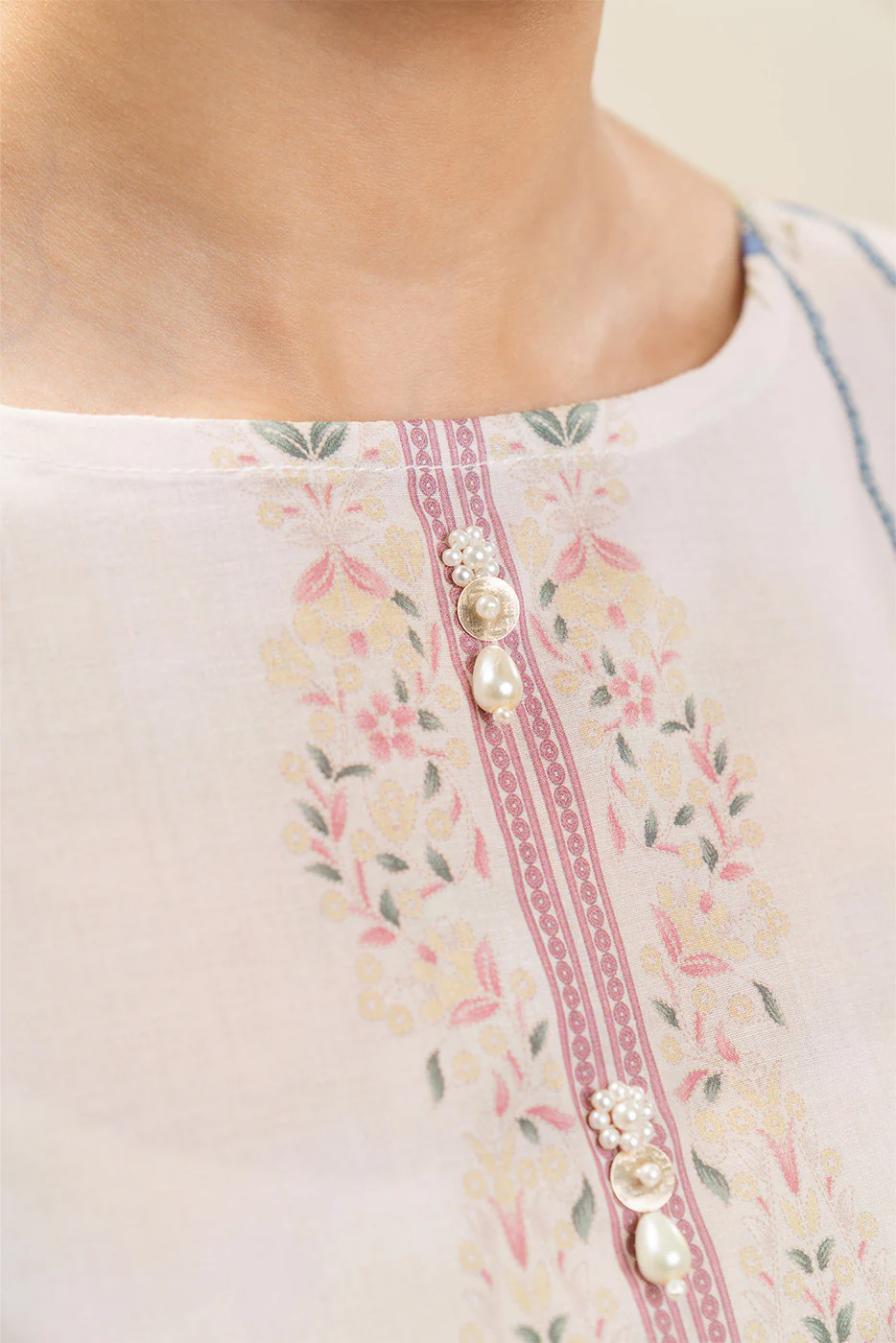 3 PIECE PRINTED LAWN SUIT-VERDANT CHIC (UNSTITCHED) - Image 3
