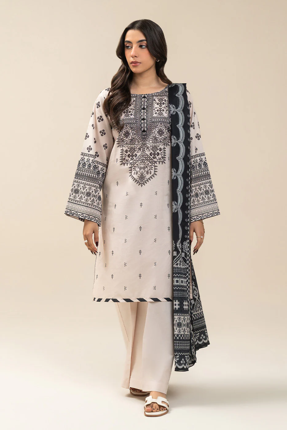 3 PIECE PRINTED LAWN SUIT-IVORY ALLURE (UNSTITCHED) - Image 2