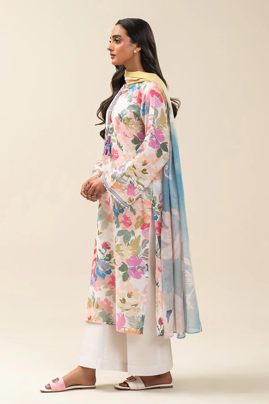 3 PIECE PRINTED LAWN SUIT-PEARLY BLOSSOM (UNSTITCHED) - Image 4