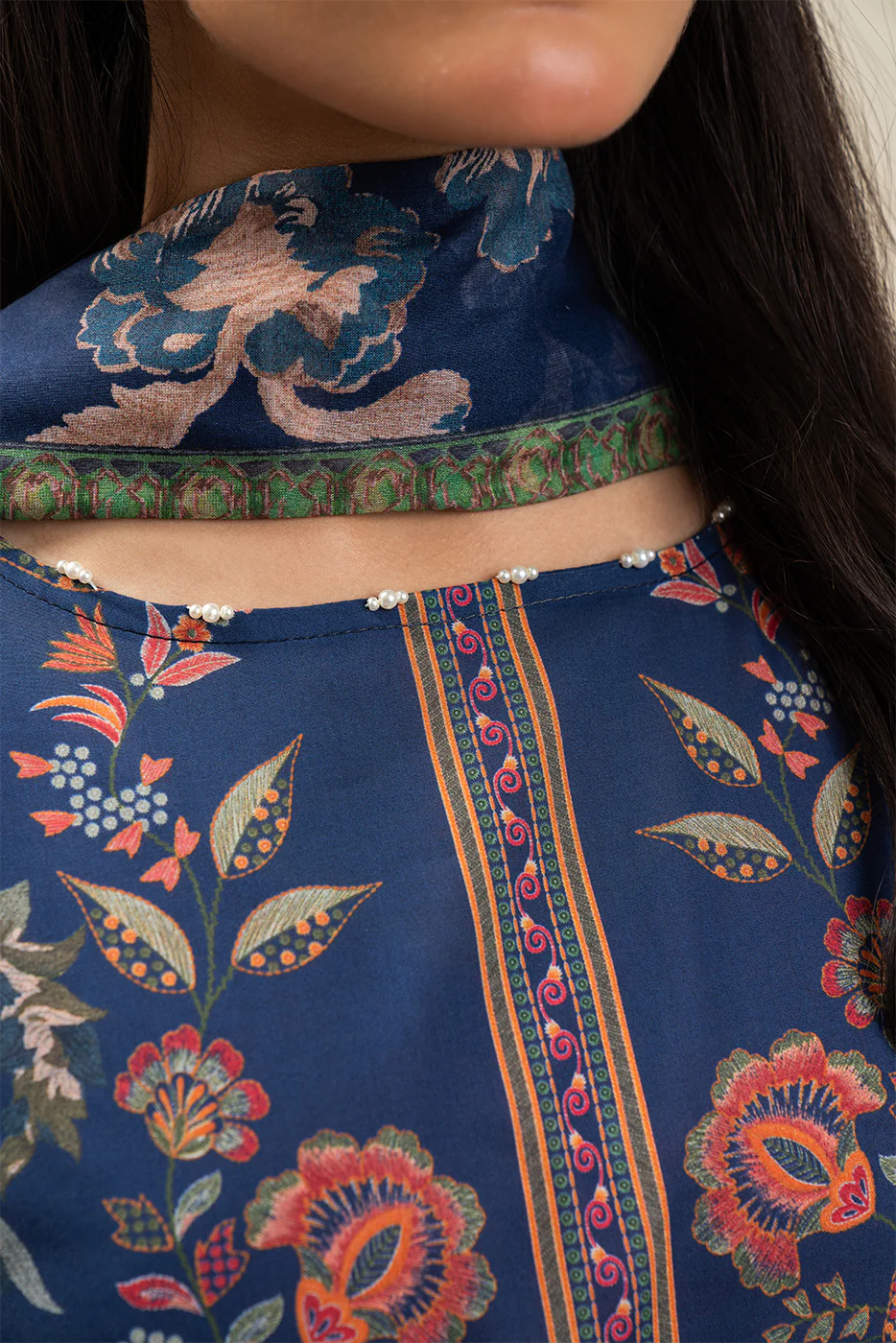 3 PIECE PRINTED LAWN SUIT-NIGHT EDEN (UNSTITCHED) - Image 3