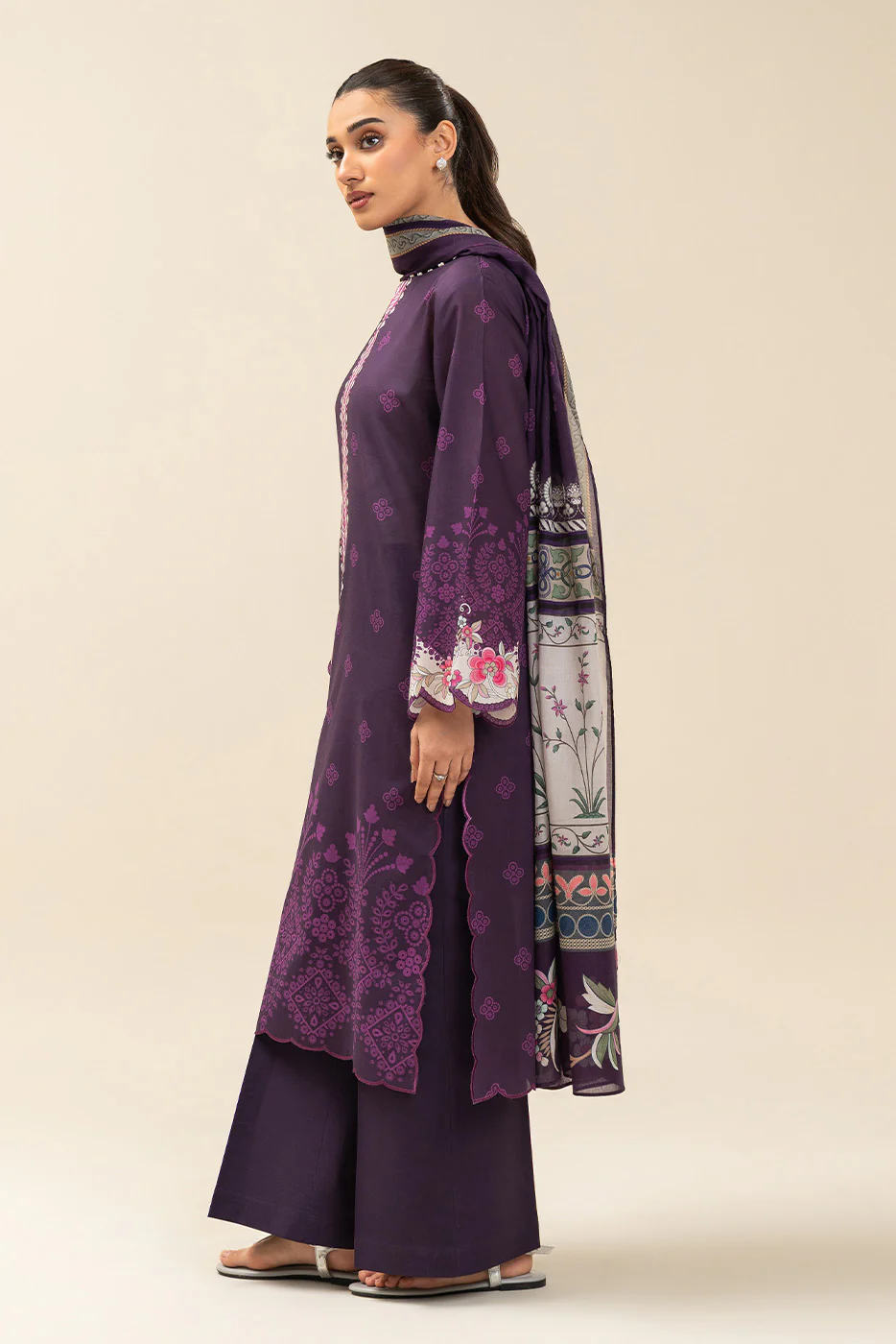 3 PIECE PRINTED LAWN SUIT-PLUM NOIR (UNSTITCHED) - Image 3