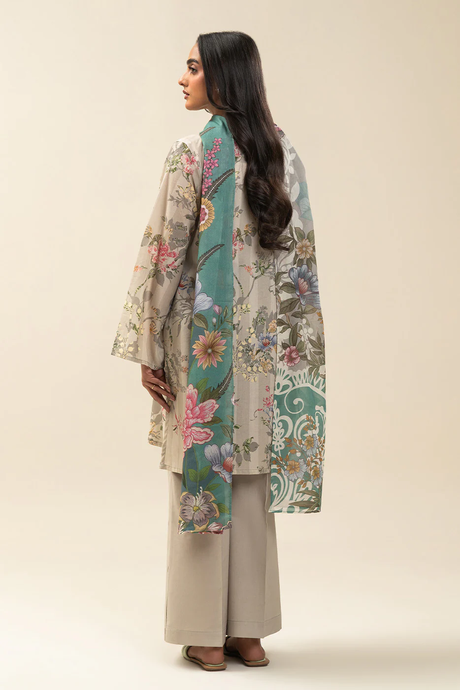 3 PIECE PRINTED LAWN SUIT-ZAHLIA ORCHID (UNSTITCHED) - Image 3