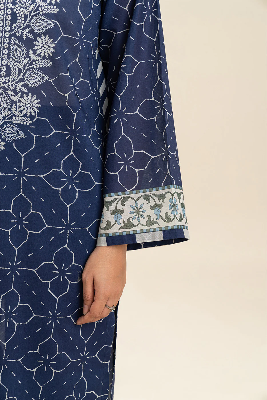 3 PIECE PRINTED LAWN SUIT-AZURE GRACE (UNSTITCHED) - Image 4