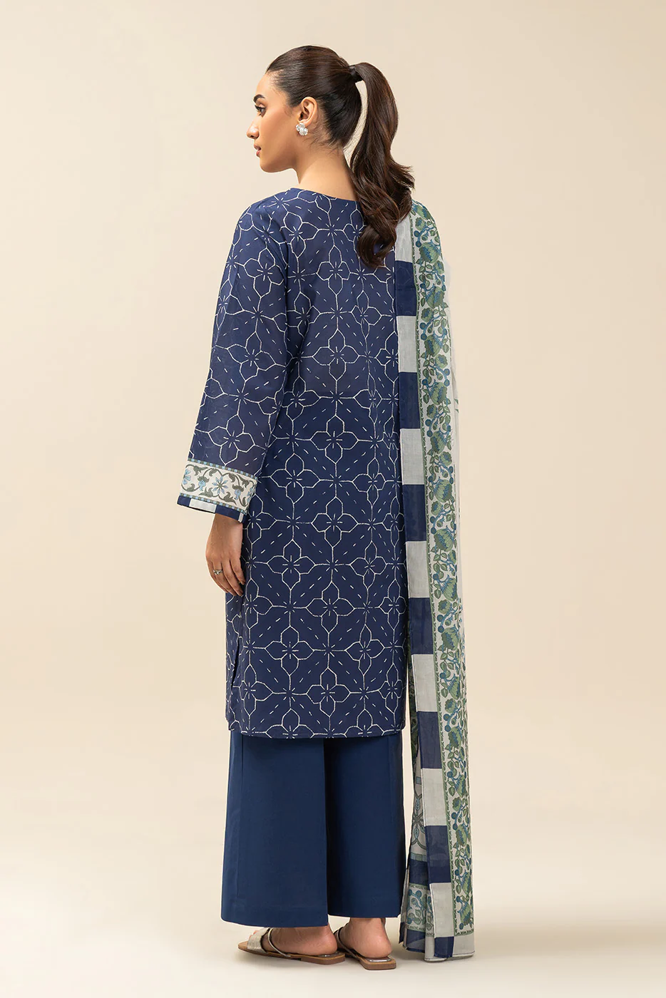 3 PIECE PRINTED LAWN SUIT-AZURE GRACE (UNSTITCHED) - Image 5