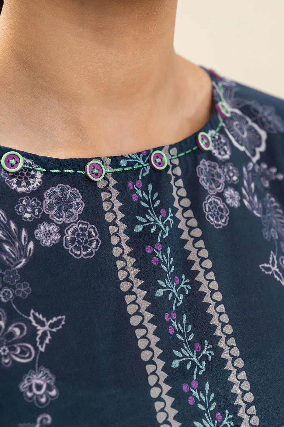 3 PIECE PRINTED LAWN SUIT-AEGEAN DREAM (UNSTITCHED) - Image 4