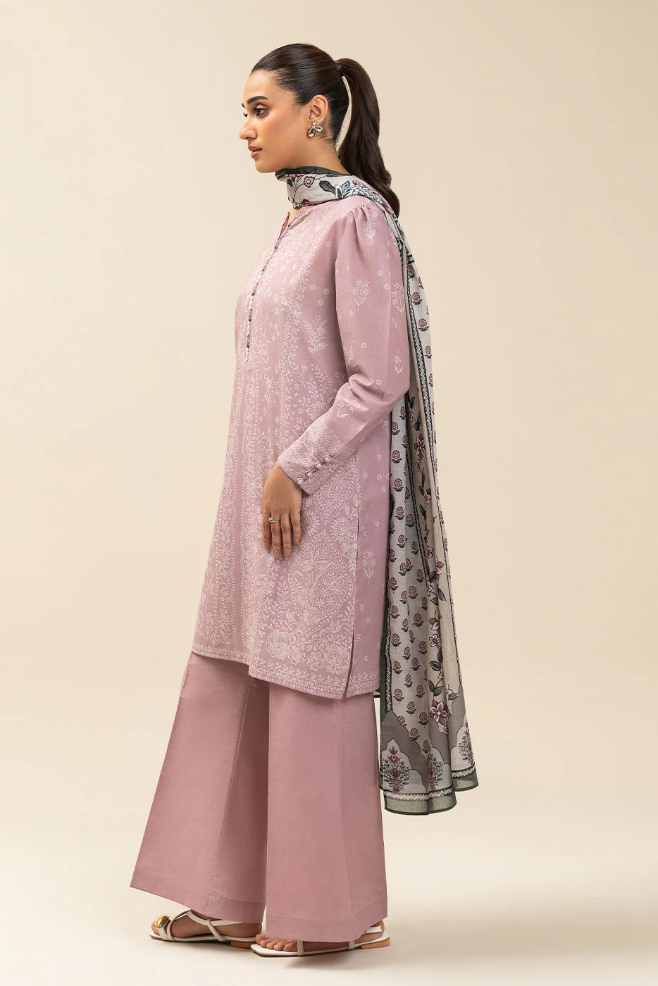 3 PIECE PRINTED LAWN SUIT-FLORET DUSK (UNSTITCHED) - Image 6