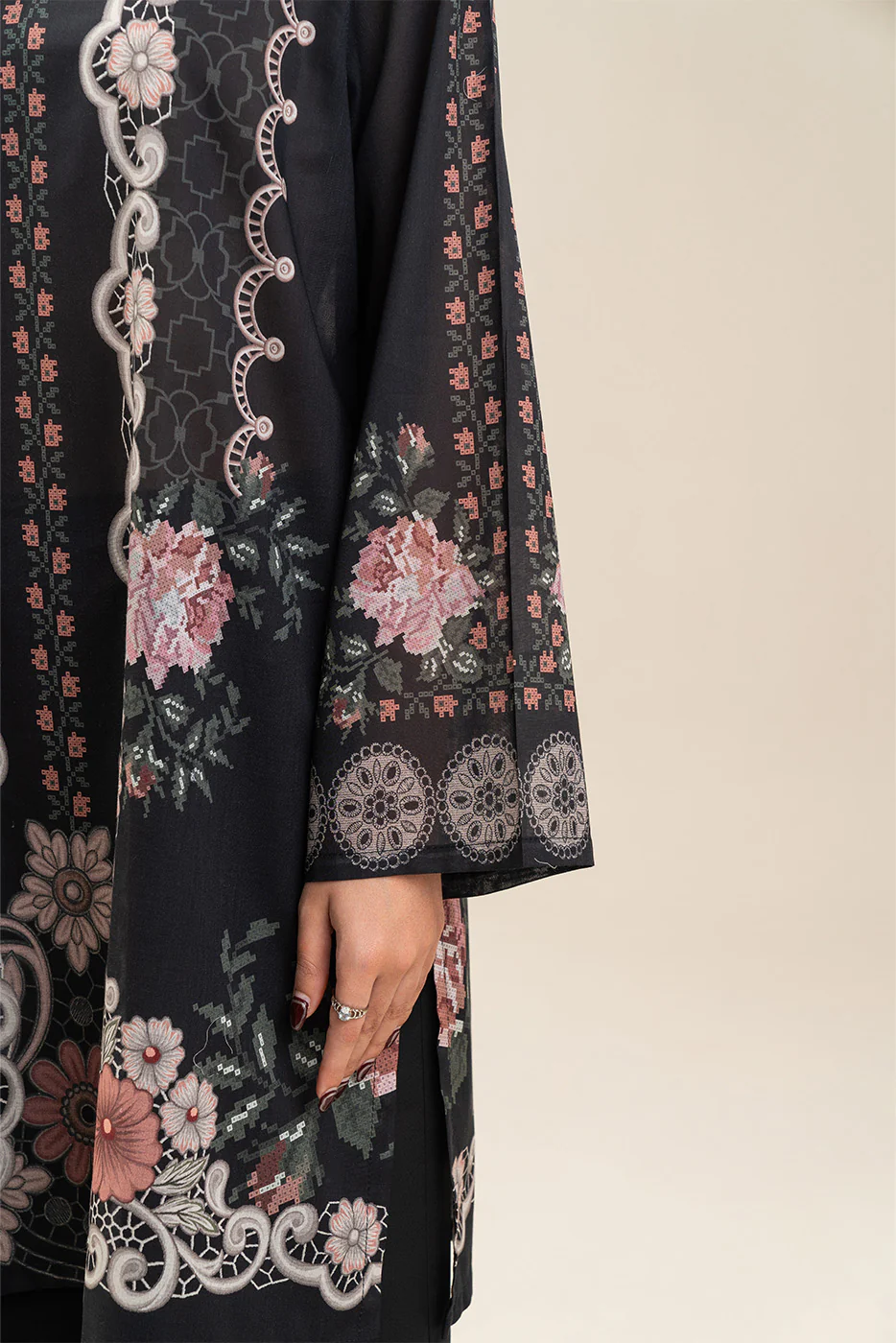 3 PIECE PRINTED LAWN SUIT-NOIR DRAPE (UNSTITCHED) - Image 4