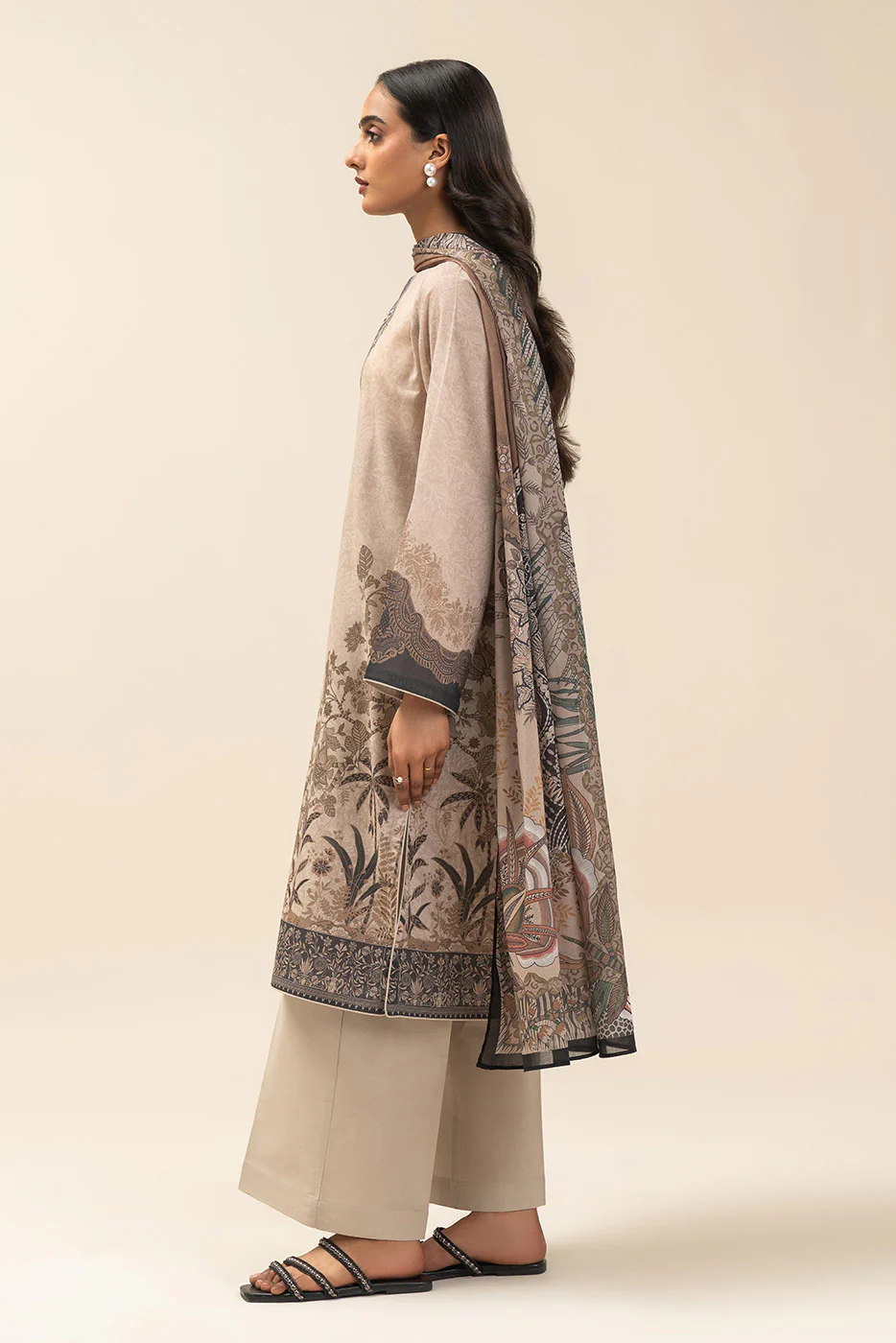 3 PIECE PRINTED LAWN SUIT-COFFEE FOREST (UNSTITCHED) - Image 4