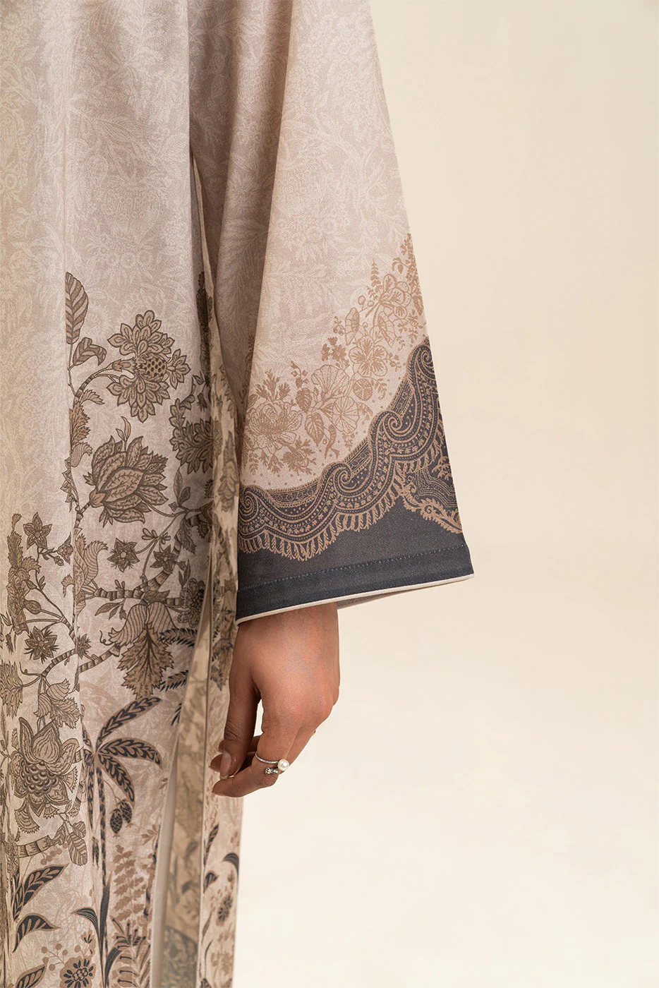 3 PIECE PRINTED LAWN SUIT-COFFEE FOREST (UNSTITCHED) - Image 6