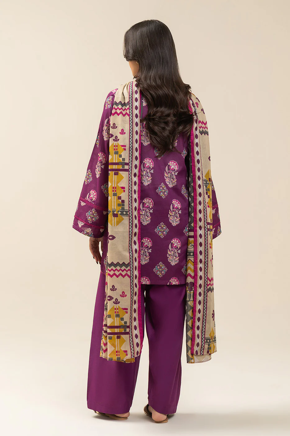 3 PIECE PRINTED LAWN SUIT-PLUM WHISPER (UNSTITCHED) - Image 4