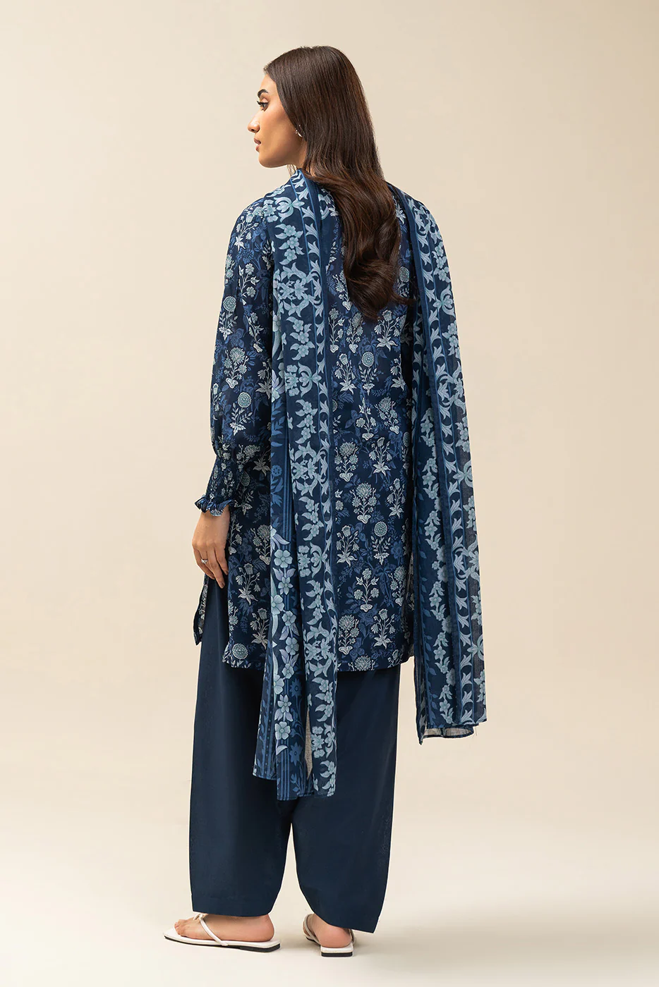 3 PIECE PRINTED LAWN SUIT-MAJESTIC MIDNIGHT (UNSTITCHED) - Image 2