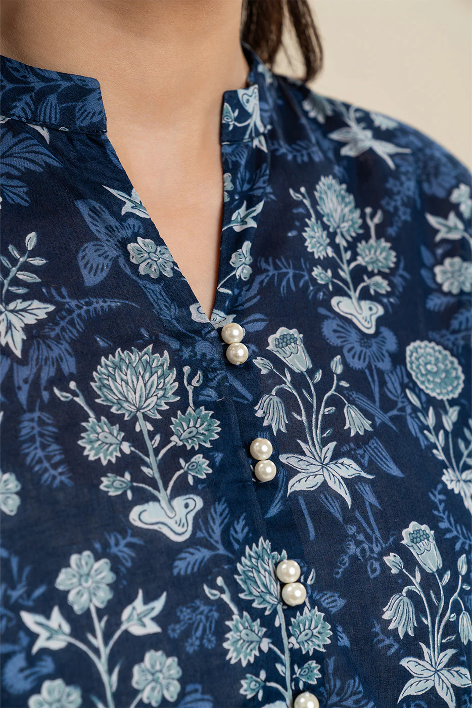 3 PIECE PRINTED LAWN SUIT-MAJESTIC MIDNIGHT (UNSTITCHED) - Image 4