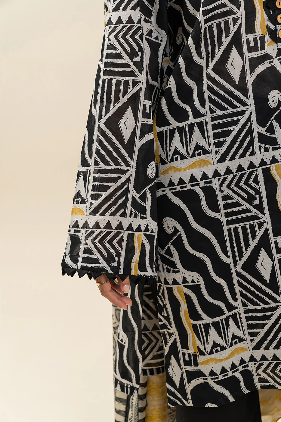 3 PIECE PRINTED LAWN SUIT-RAVEN BLOOM (UNSTITCHED) - Image 6