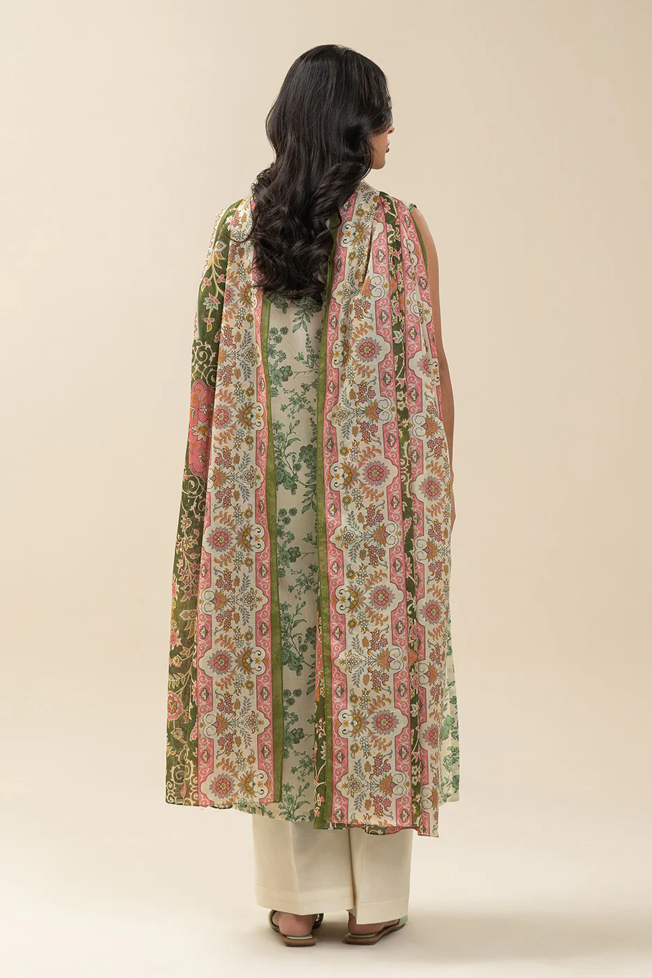 3 PIECE PRINTED LAWN SUIT-SEA MIST (UNSTITCHED) - Image 4
