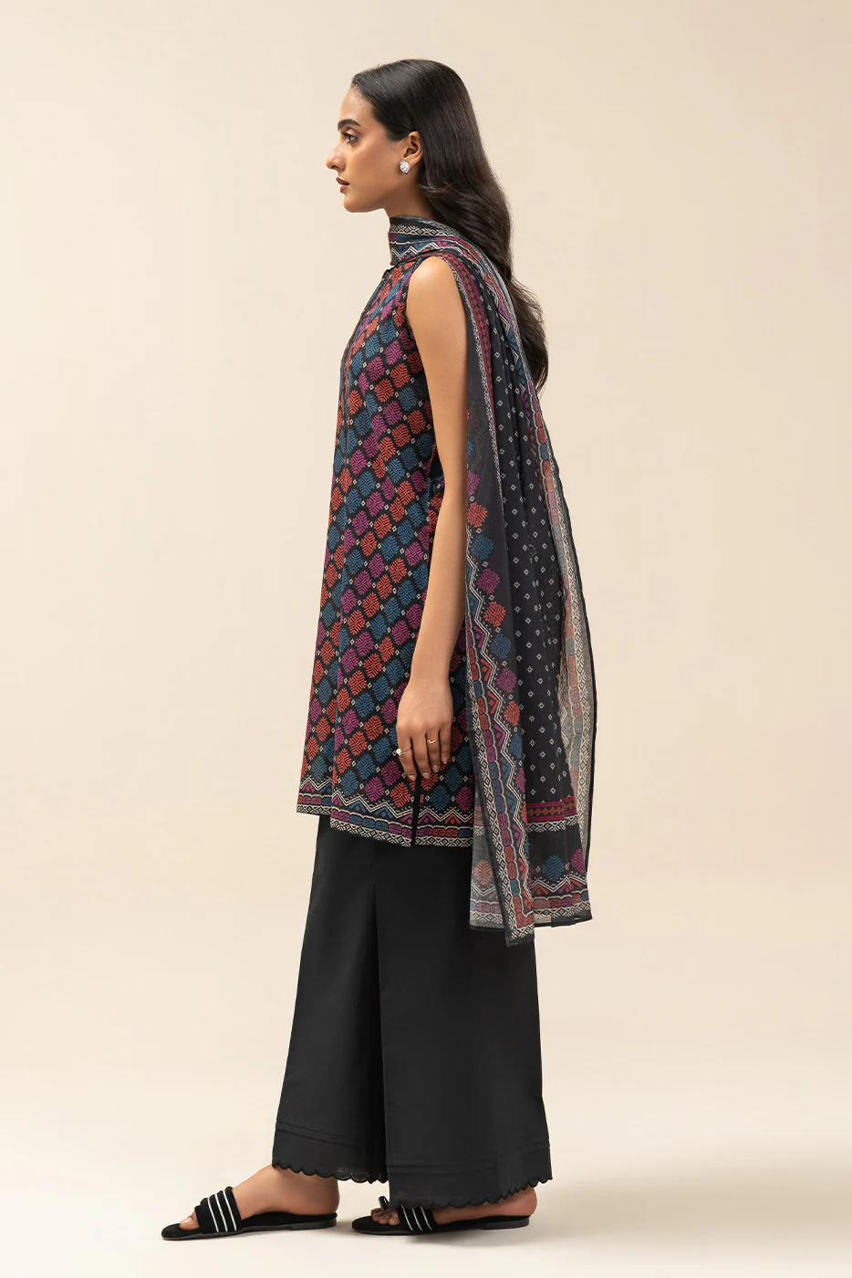 3 PIECE PRINTED LAWN SUIT-BOTANICAL SPRAY (UNSTITCHED) - Image 4