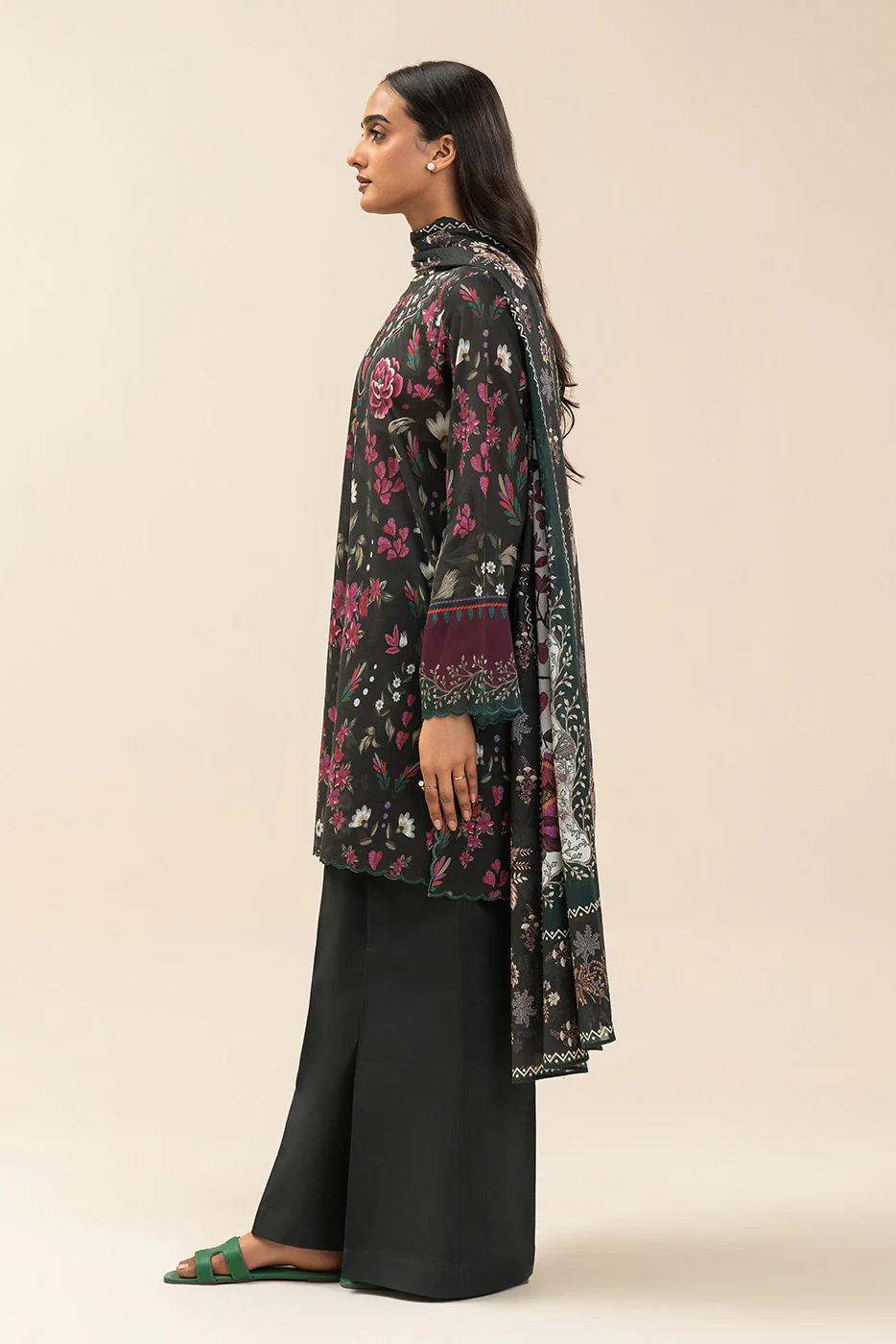 3 PIECE PRINTED LAWN SUIT-BOTANICAL SPRAY (UNSTITCHED) - Image 4