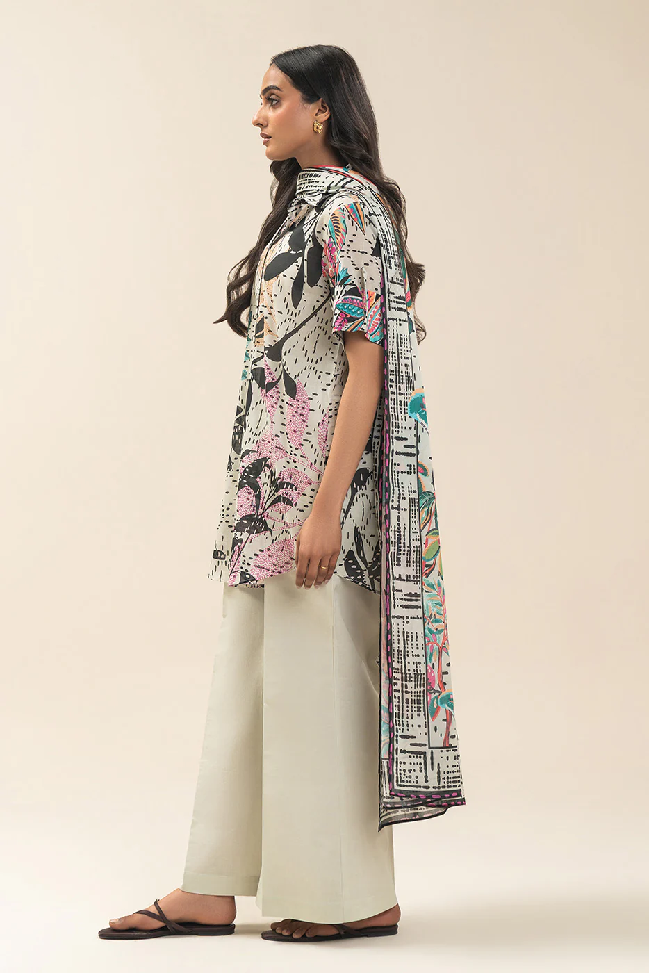 3 PIECE PRINTED LAWN SUIT-BOTANICAL HAZE (UNSTITCHED) - Image 4