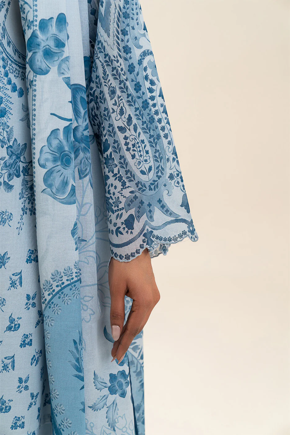 3 PIECE PRINTED LAWN SUIT-AZUL AURA (UNSTITCHED) - Image 6