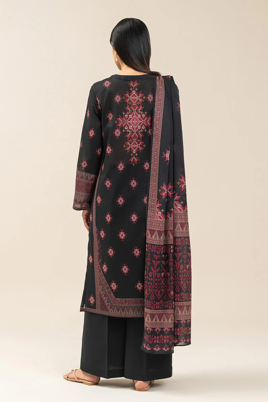 3 PIECE PRINTED LAWN SUIT-OBSIDIAN LORE (UNSTITCHED) - Image 3