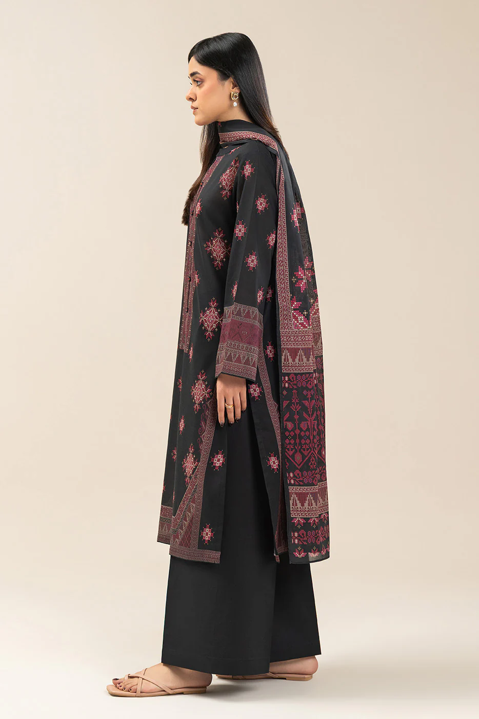 3 PIECE PRINTED LAWN SUIT-OBSIDIAN LORE (UNSTITCHED) - Image 4
