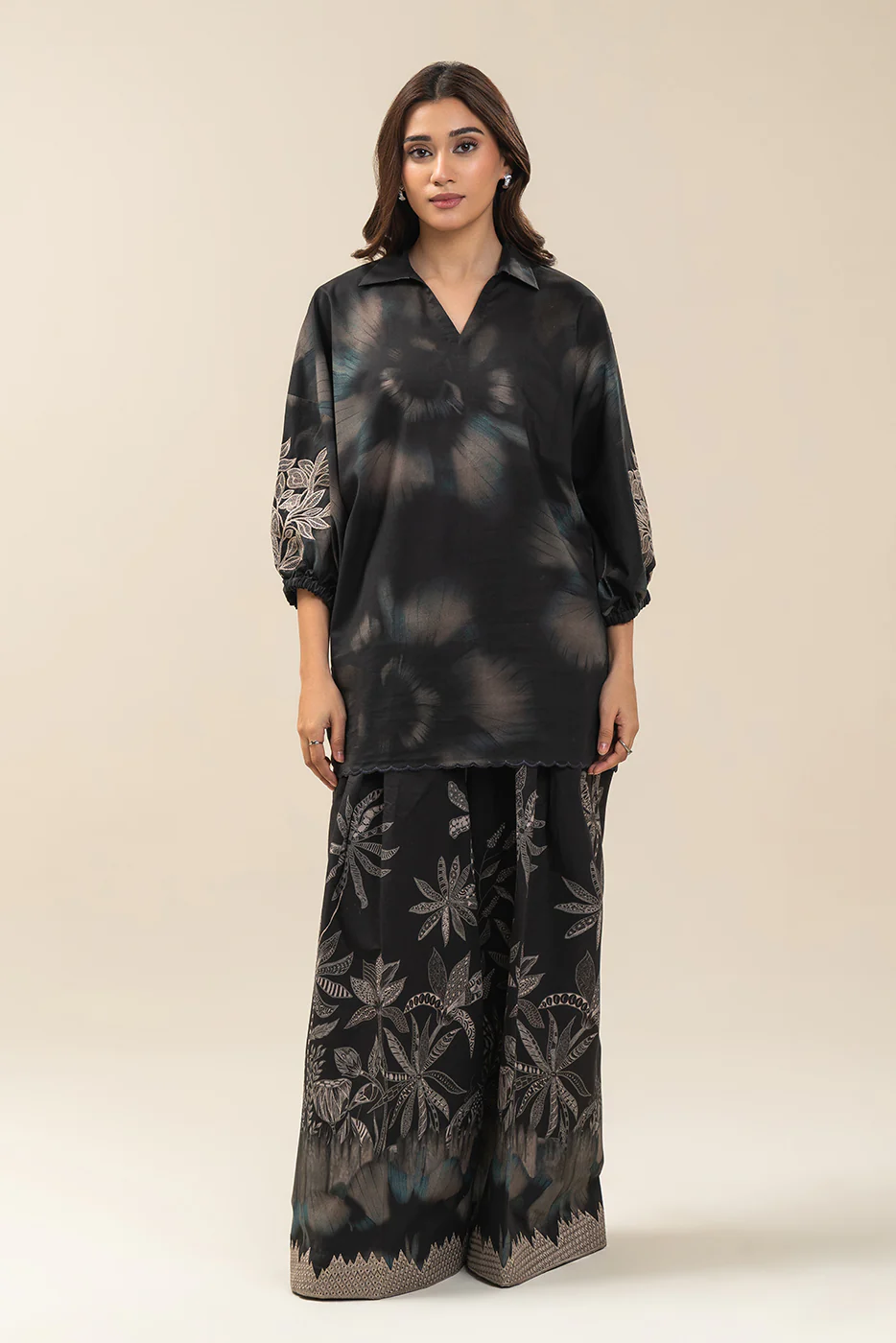 2 PIECE EMBROIDERED LAWN SUIT-FLORAL REVERIE SUIT - Image 6
