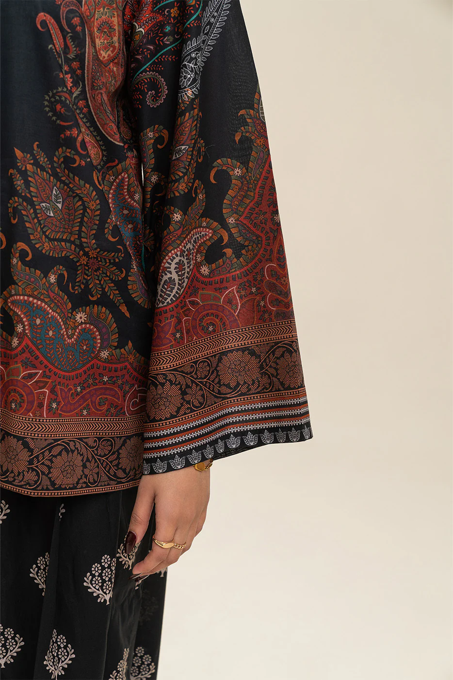 2 PIECE PRINTED LAWN SUIT-ROYAL PAISLAY (UNSTITCHED) - Image 6