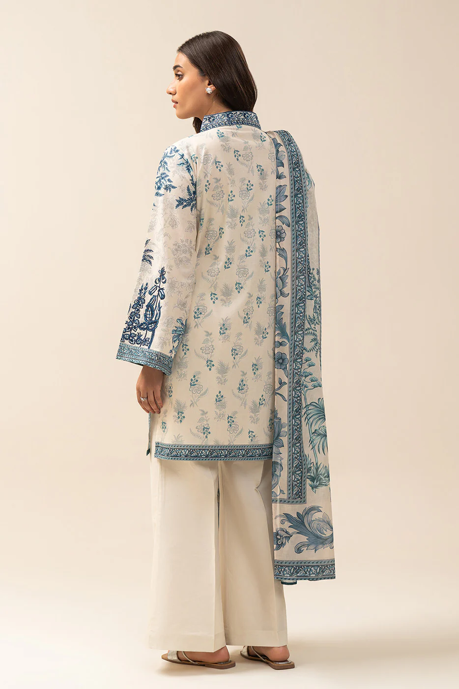 3 PIECE EMBROIDERED LAWN SUIT-STRATOS BLUE (UNSTITCHED) - Image 5