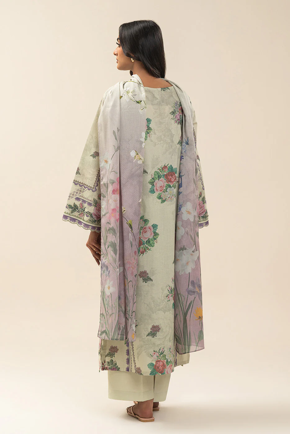 3 PIECE EMBROIDERED LAWN SUIT-FLORET GEM (UNSTITCHED) - Image 3