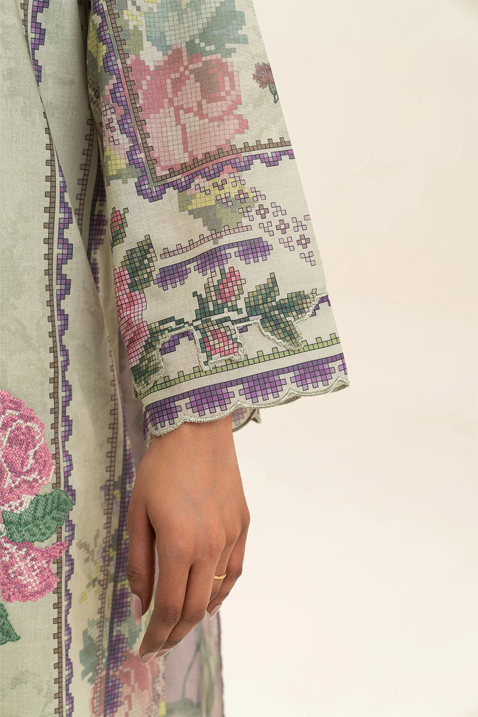 3 PIECE EMBROIDERED LAWN SUIT-FLORET GEM (UNSTITCHED) - Image 6