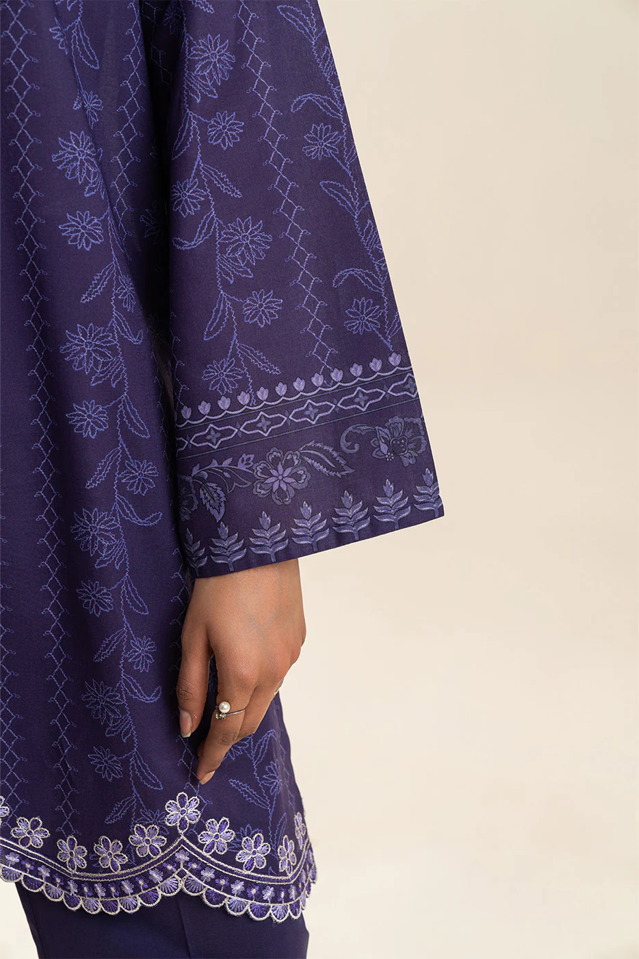 3 PIECE EMBROIDERED LAWN SUIT-MOONLIT SEA (UNSTITCHED) - Image 6
