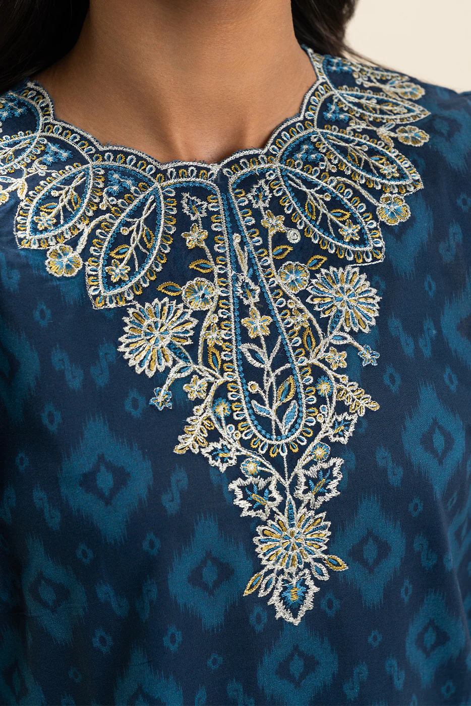 2 PIECE EMBROIDERED LAWN SUIT-SPRING ESCAPE (UNSTITCHED) - Image 6