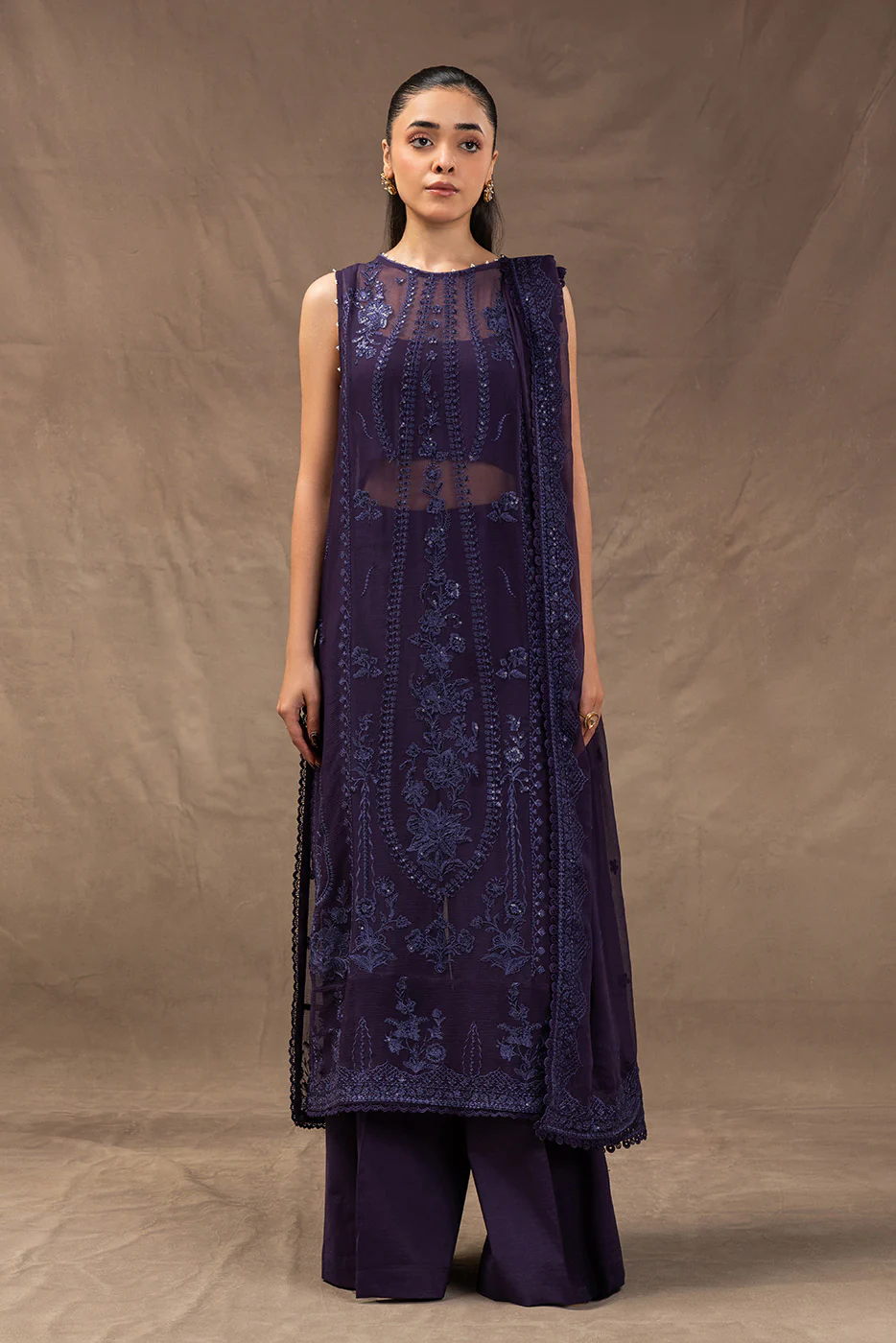 4 PIECE EMBROIDERED CHIFFON SUIT-FEMME NOIR (UNSTITCHED) - Image 2