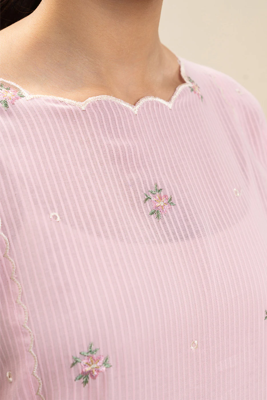 3 PIECE EMBROIDERED  TEXTURED LAWN SUIT-CORSAGE (UNSTITCHED) - Image 3