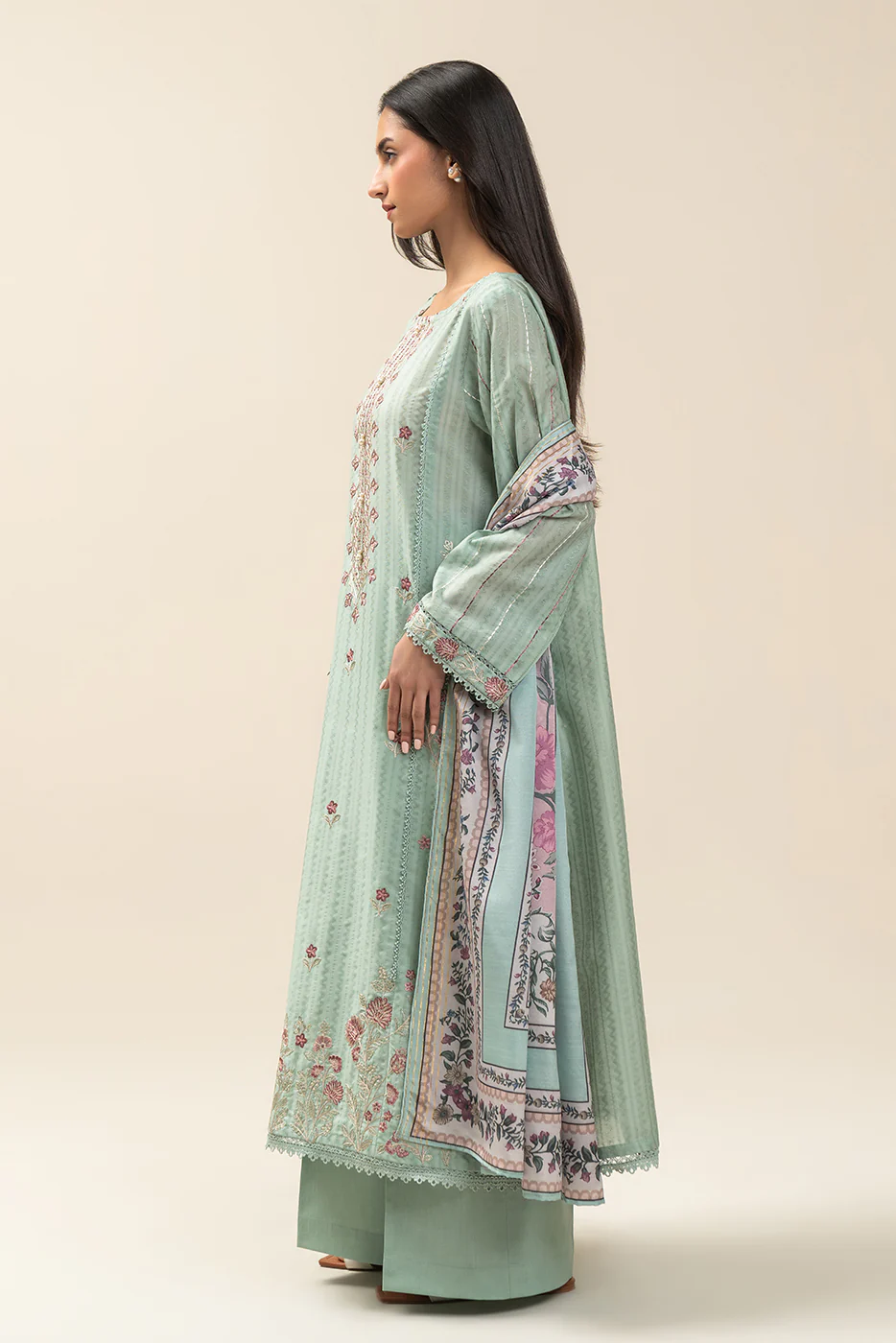 3 PIECE EMBROIDERED JACQUARD  LAWN SUIT-DEW WHISPER (UNSTITCHED) - Image 3