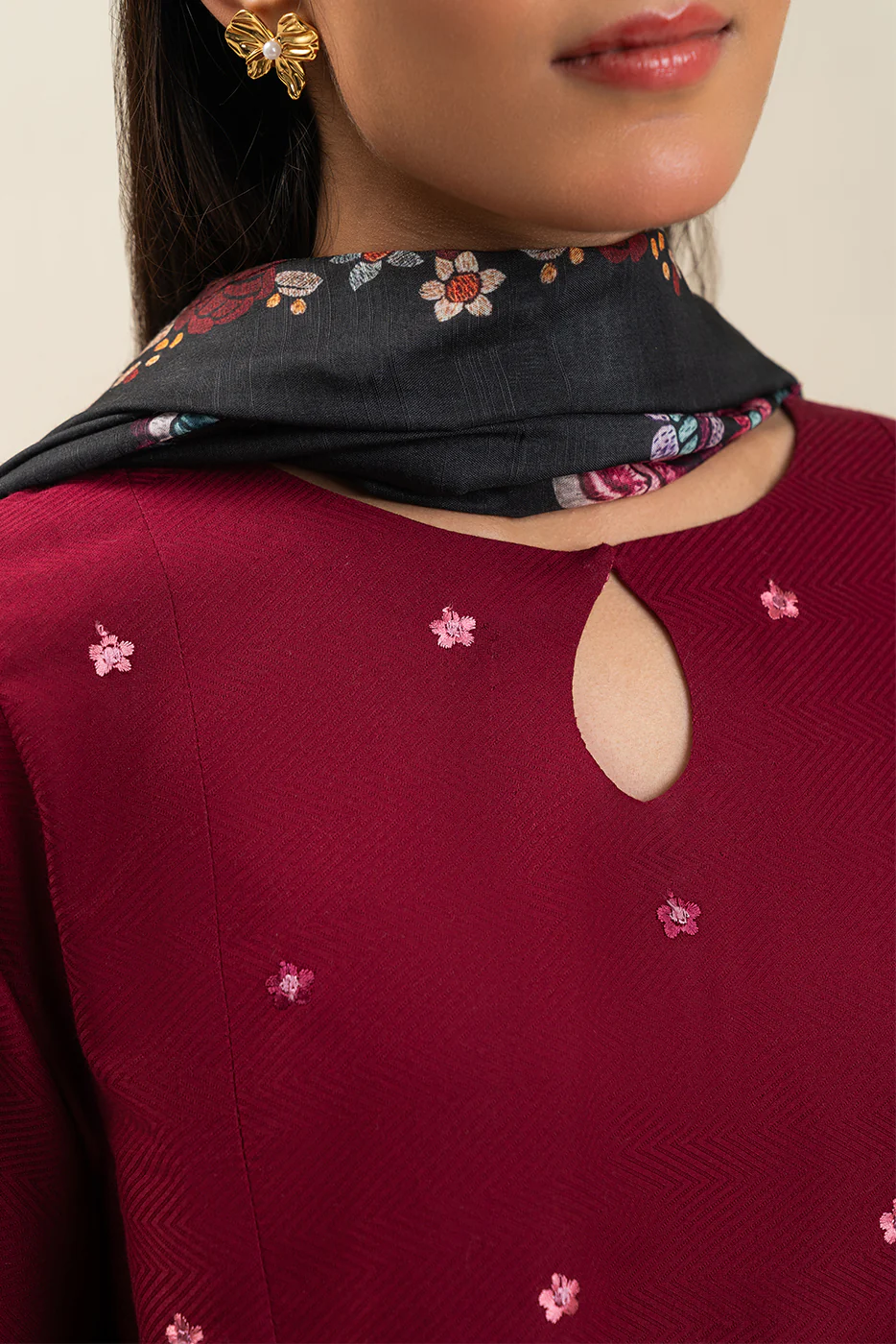 3 PIECE EMBROIDERED  TEXTURED LAWN SUIT-GARNET GRACE (UNSTITCHED) - Image 4