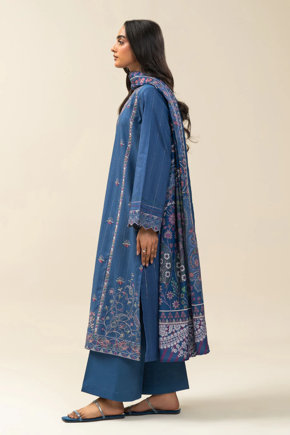 3 PIECE EMBROIDERED  TEXTURED LAWN SUIT-FLORAL TOPAZ (UNSTITCHED) - Image 4