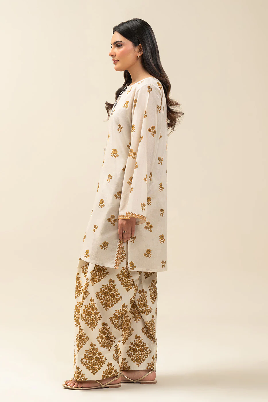 2 PIECE PRINTED LAWN SUIT-SUNNY BLAZE (UNSTITCHED) - Image 4