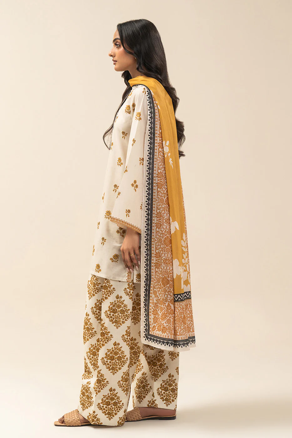 3 PIECE PRINTED LAWN SUIT-SUNNY BLAZE (UNSTITCHED) - Image 4