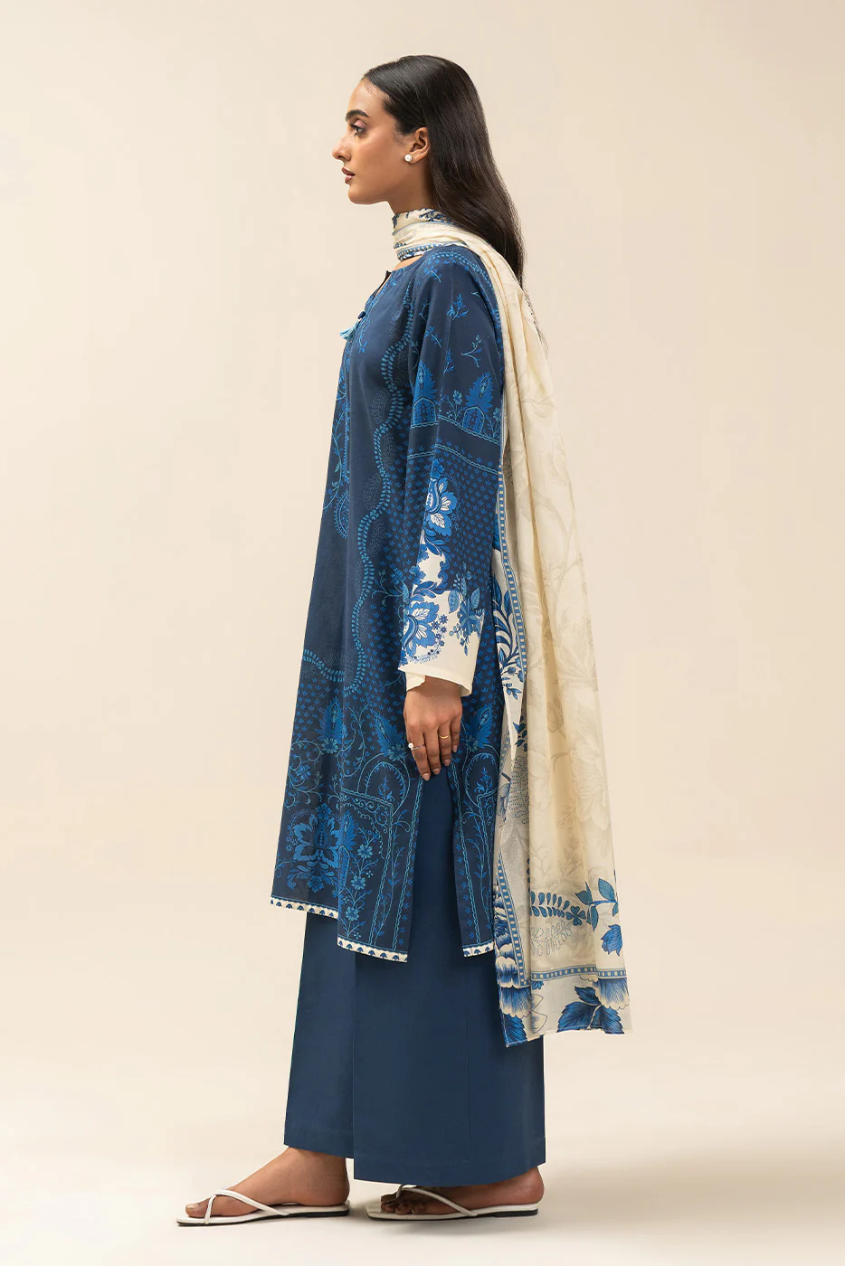 3 PIECE PRINTED LAWN SUIT-AZURE TRIBE (UNSTITCHED) - Image 4
